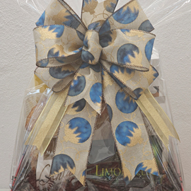 Christmas Baskets with Seasonal Sweets