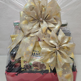 Christmas Baskets with Seasonal Sweets
